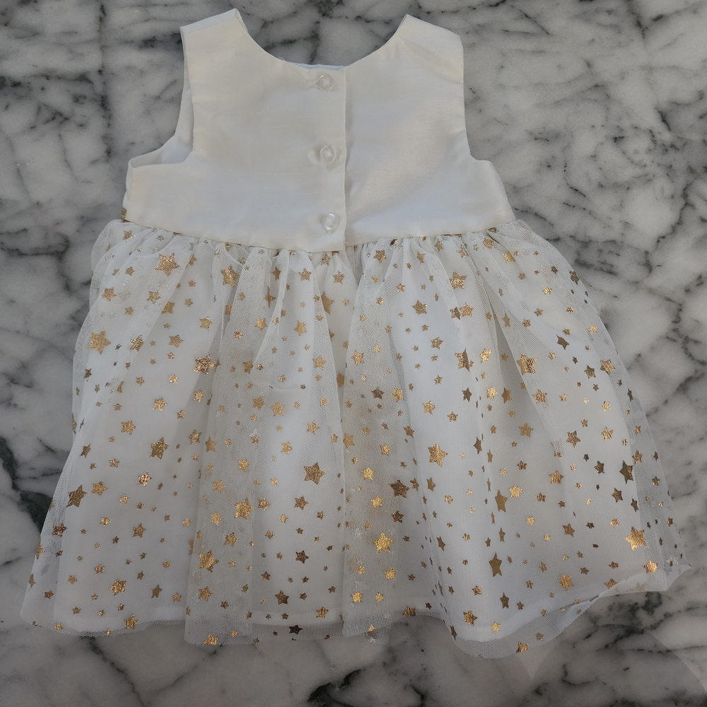 White and Gold Sleeveless Crew Neck Holiday Dress
